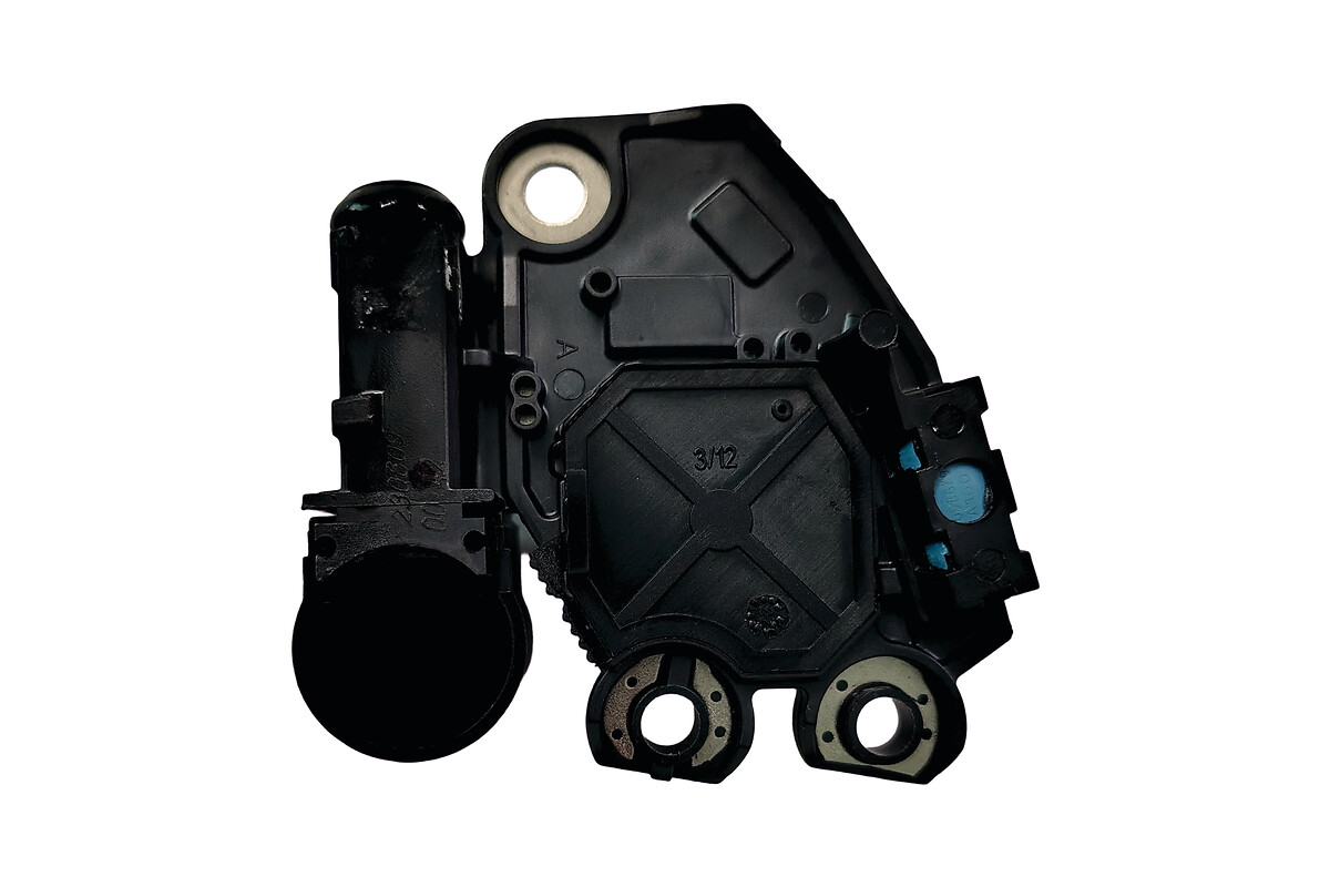 REGOLATORE ALTERNATORE