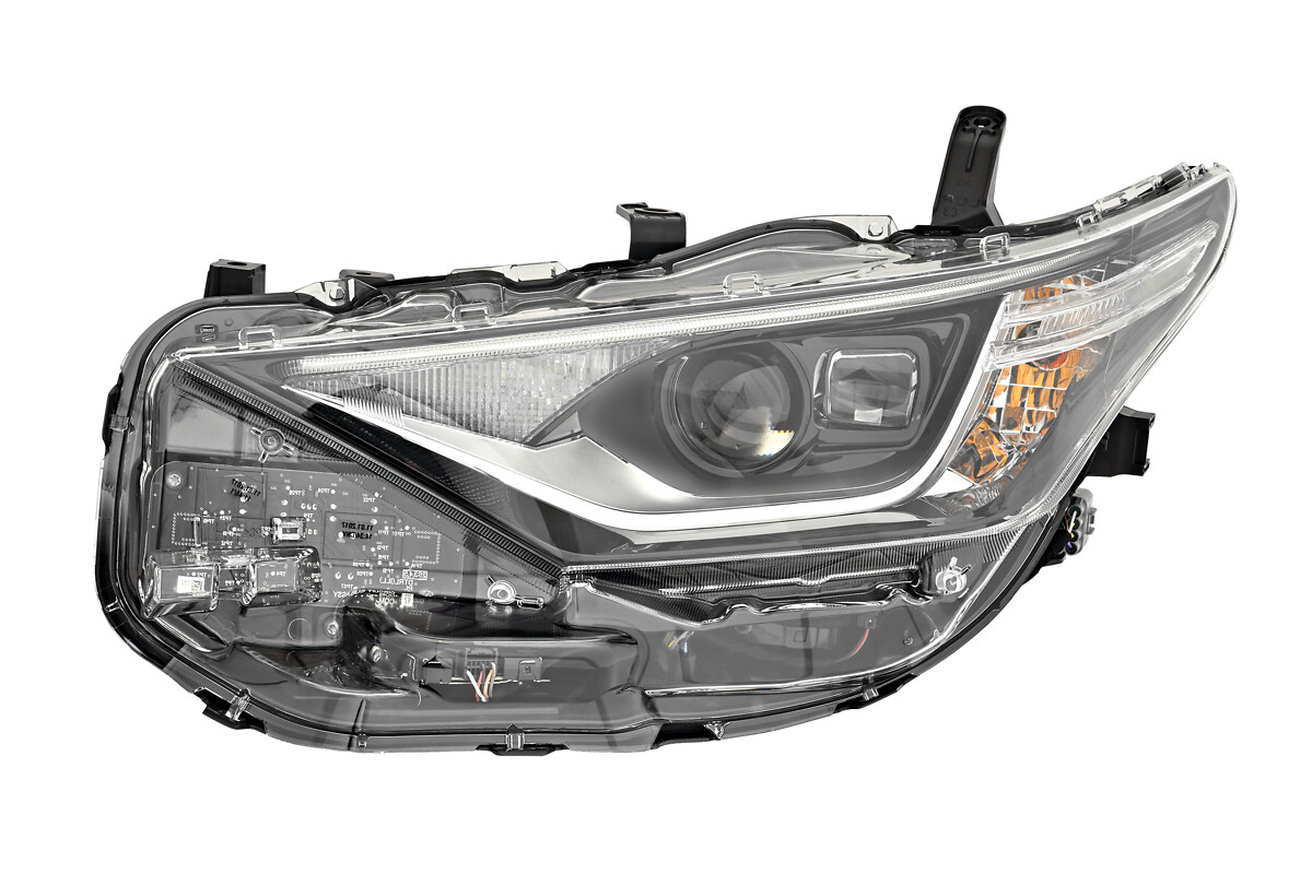 PR TOYOTA AURIS 2015/04 BI-LED SX LHD