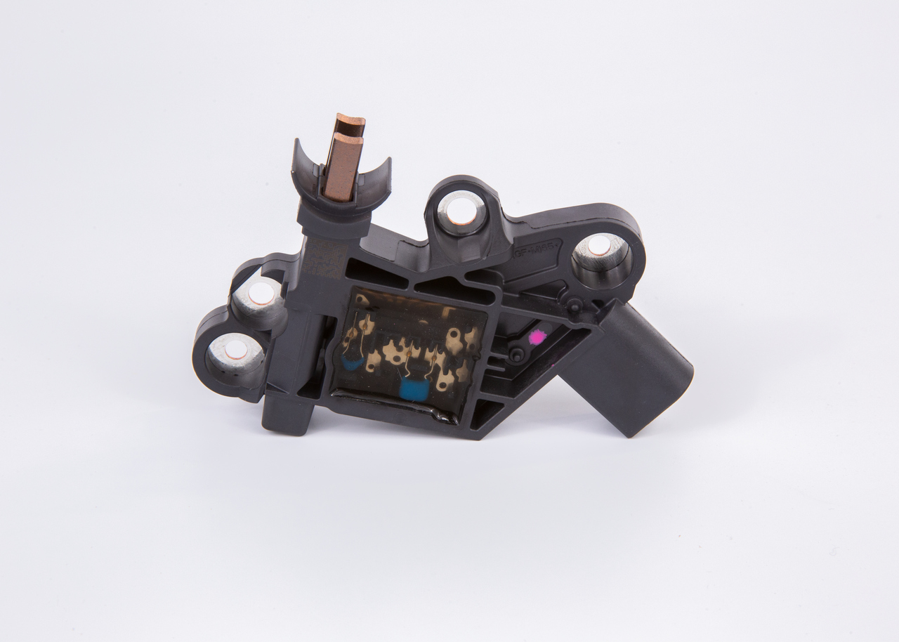 REGOLATORE ALTERNATORE