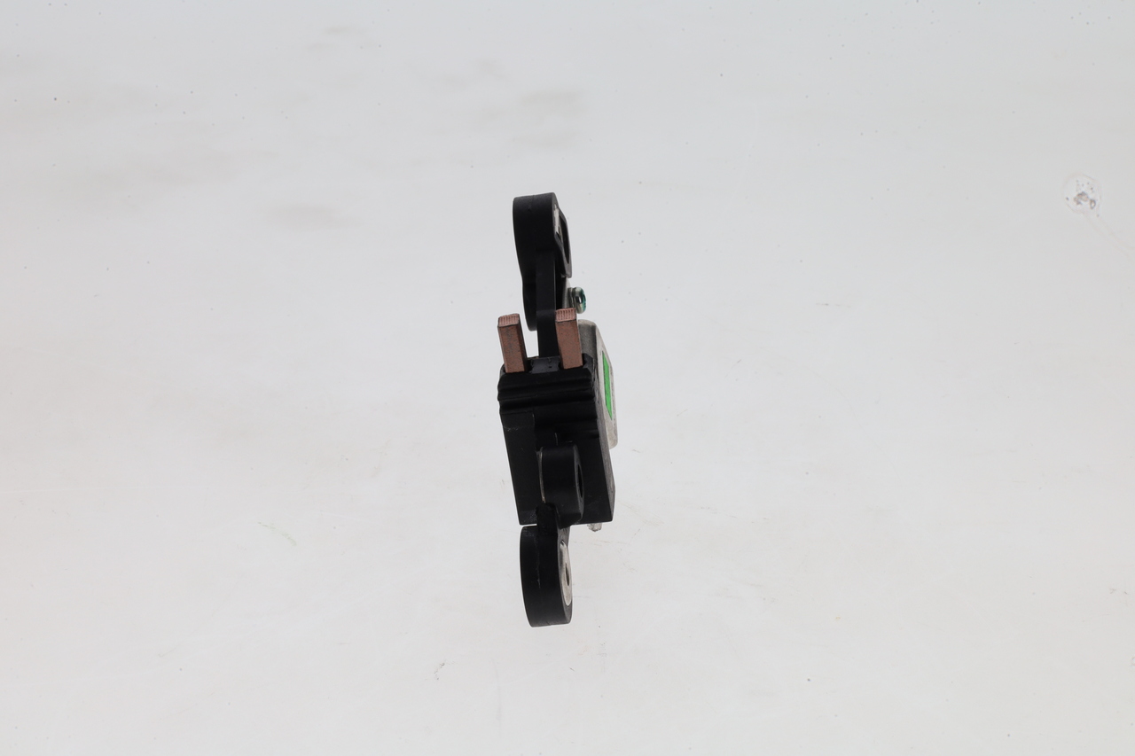 REGOLATORE ALTERNATORE