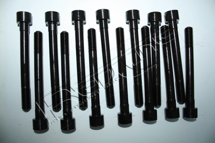 Kit bulloni testata REDLINE 00NI004