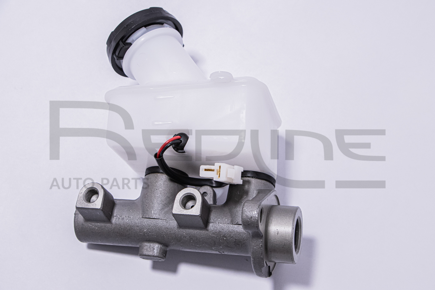 Cilindro maestro del freno REDLINE 09CV004