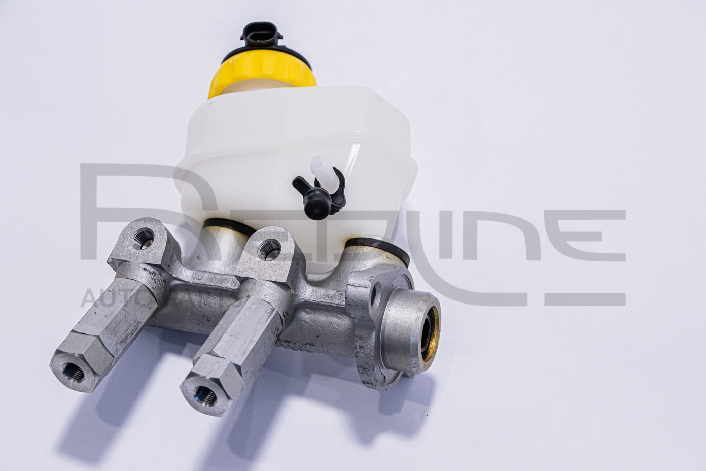 Cilindro maestro del freno REDLINE 09DW010
