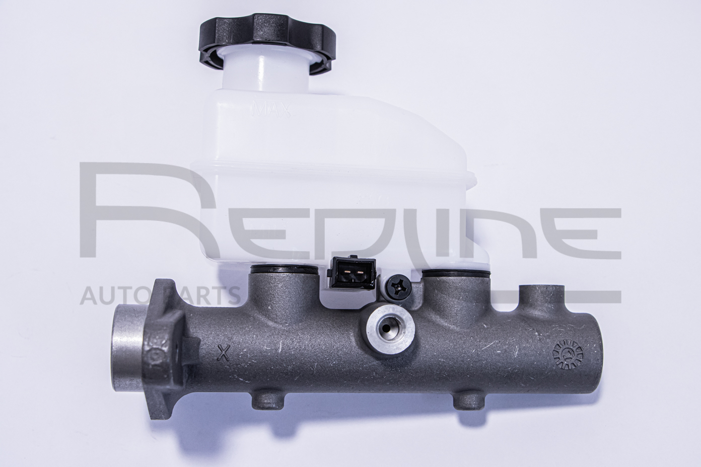 Cilindro maestro del freno REDLINE 09HY017