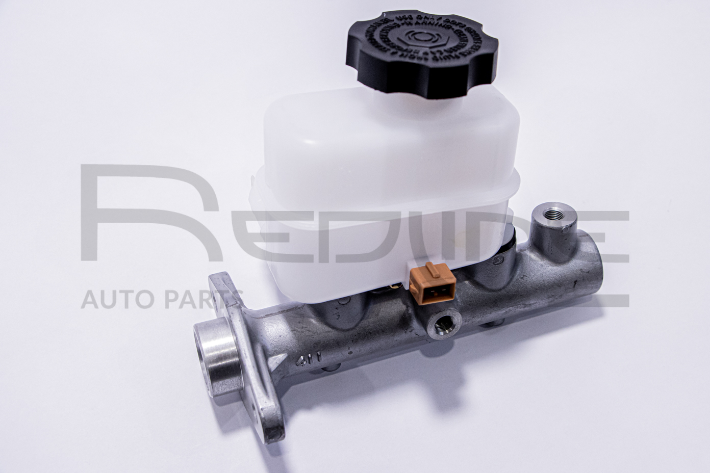 Cilindro maestro del freno REDLINE 09HY032