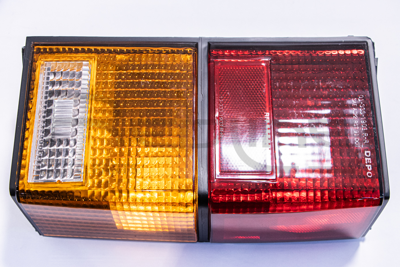 Luce posteriore REDLINE 103JE000