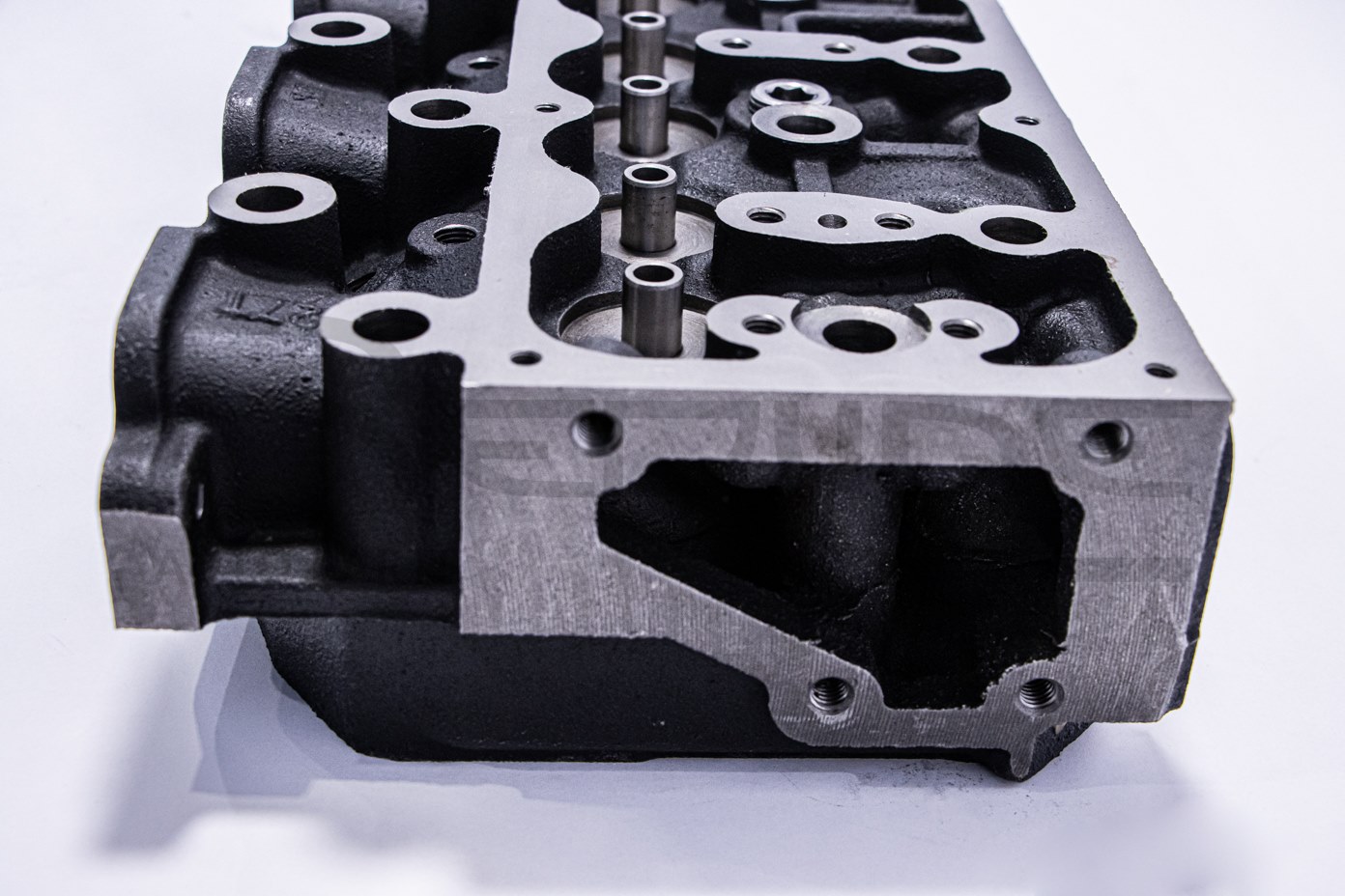 REDLINE TESTATA MOTORE