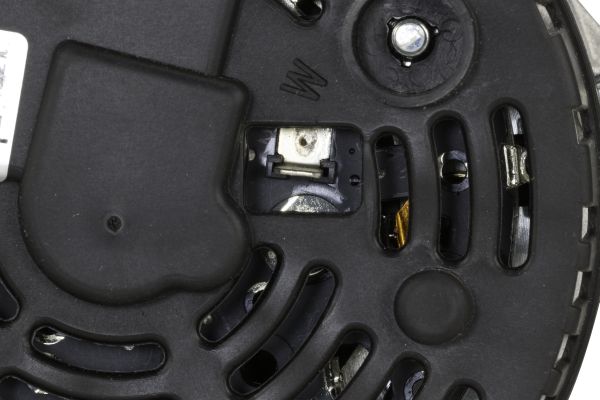 ALTERNATORE NUOVO SENZA RESO