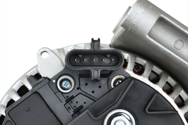 ALTERNATORE NUOVO SENZA RESO