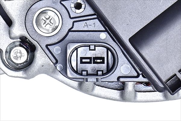 ALTERNATORE NUOVO SENZA RESO