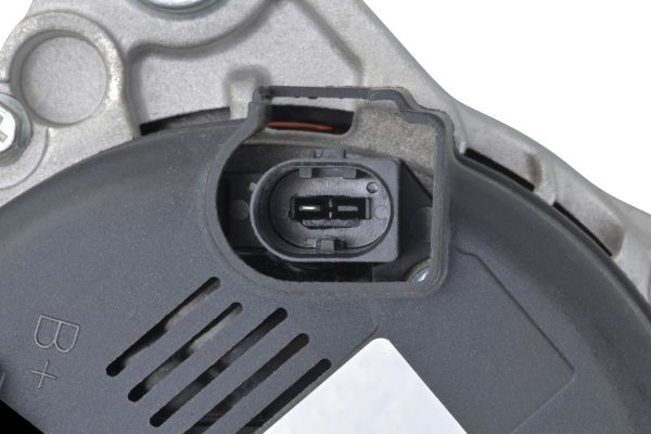 ALTERNATORE NUOVO SENZA RESO