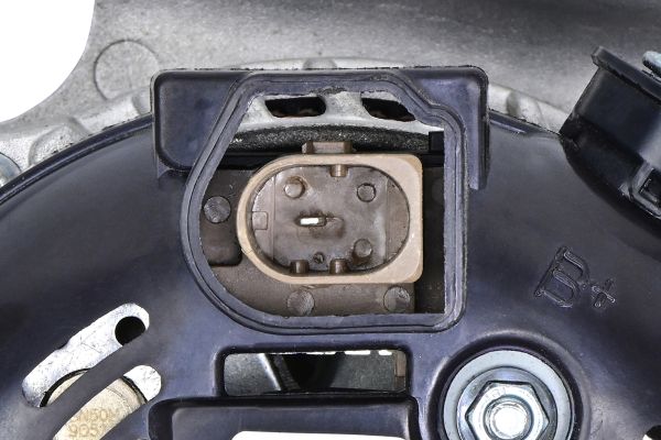 ALTERNATORE NUOVO SENZA RESO