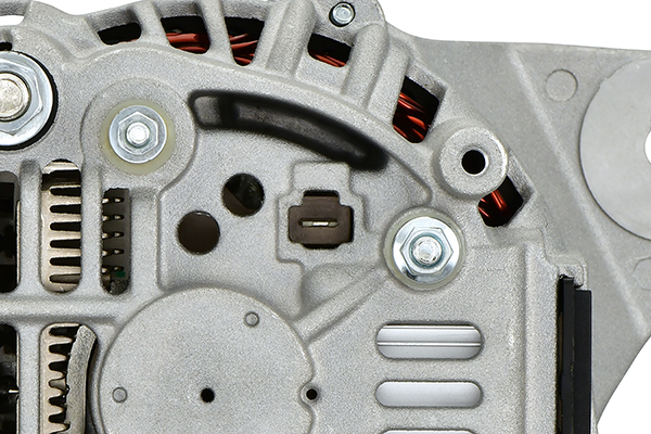 ALTERNATORE NUOVO SENZA RESO